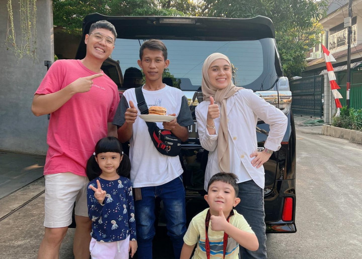 Rayakan Ulang Tahun Sopir, Nycta Gina Bikin Netizen Terharu