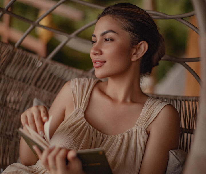 Pacarnya Selingkuh dengan Sesama Pria, Ariel Tatum: Sakit Hati Banget!