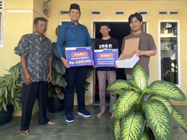 Melepas Kesempatan Kuliah di PTN, Anak Tukang Kerupuk Ini Raih Beasiswa Semesta di Binus