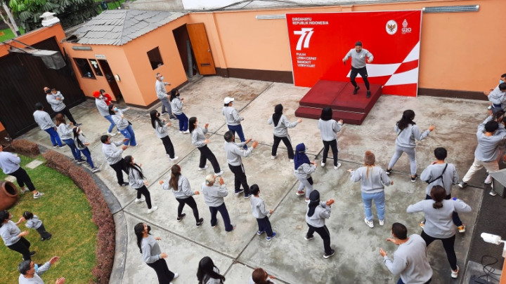 Unik, Lomba Olahraga Warnai Perayaan HUT ke-77 RI di Peru