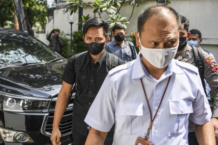 Pengacara Bharada E Diminta Mundur oleh Seseorang, Keceplosan Sebut Petinggi Polri