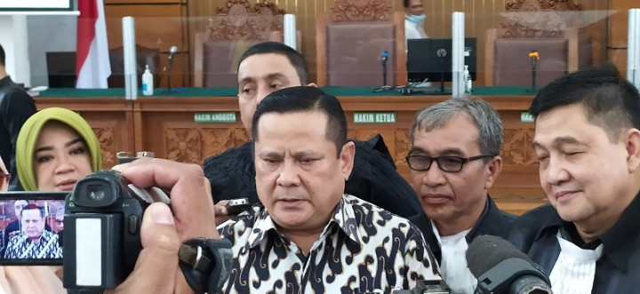 Napoleon Bonaparte Dituntut Penjara Setahun