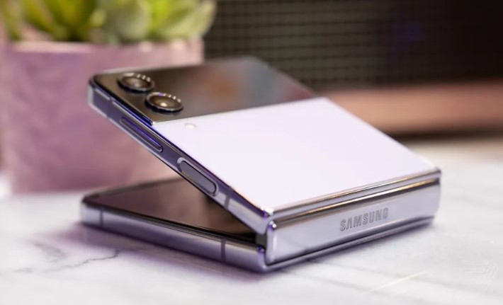 Samsung Galaxy Z Flip 4 5G Rilis, Ini Spesifikasi dan Harga
