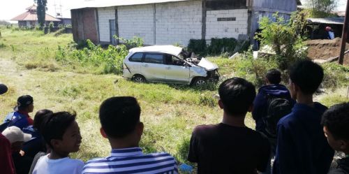 Minibus Tertabrak KA Sri Tanjung di Pasuruan, Seorang Tewas