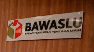 Bawaslu Kota Semarang Dokumentasikan Pelanggaran Kampanye Sejak 2004 Melalui Buku