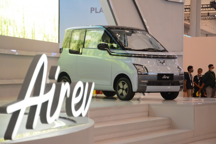 Wuling Merilis Harga Resmi Mobil Listrik Air EV di GIIAS, Termurah Rp238 Juta