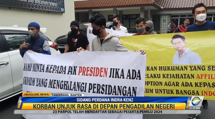 Puluhan Korban Binomo Unjuk Rasa pada Sidang Indra Kenz
