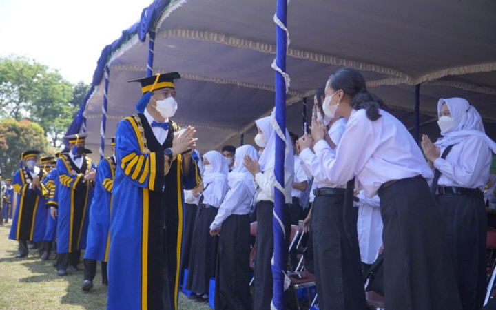 Rektor Undip Larang Perpeloncoan untuk Mahasiswa Baru