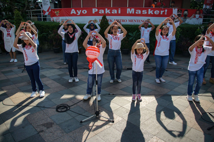 Melihat Penampilan Paduan Suara Merah Putih di CFD Jakarta