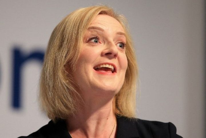 Truss Unggul 22 Poin dari Sunak dalam Survei Terbaru Kandidat PM Inggris