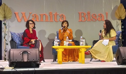 Megawati dan Venny Hermawan dalam acara konferensi pers Wanita Bisa. (Foto:Dok. Yuni) 