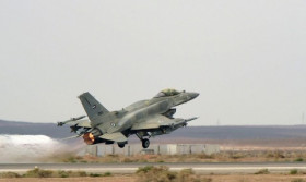 Jelang HUT 77 RI, 18 Pesawat Tempur F16 Diterbangkan Serentak