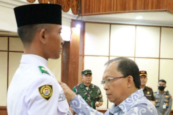 Gubernur Bali Kukuhkan 25 Anggota Paskibraka HUT 77 RI
