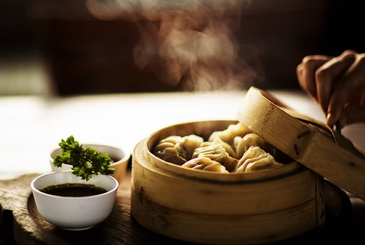 Dimsum adalah salah satu jenis makanan yang dimasak dengan metode kukus. (Foto: Ilustrasi. Dok. Unsplash.com)