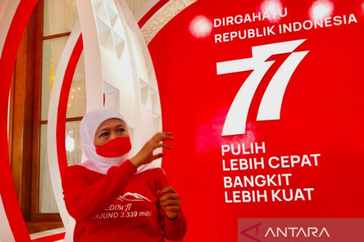 Tari Kolosal Sumpah Amukti Palapa Meriahkan HUT RI di Grahadi Surabaya