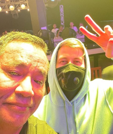 Hotman Paris <i>Party</i> Bareng Alan Walker di Bali