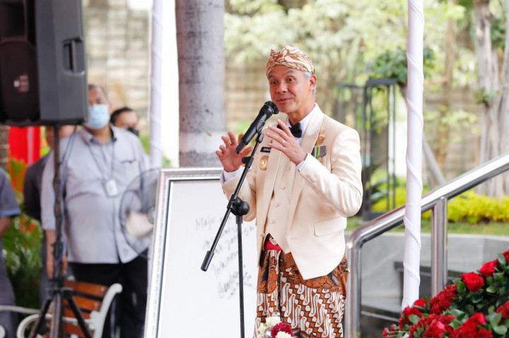 Dorong Ekonomi Rakyat, Ganjar Minta BUMD Bikin Skema yang Mudah