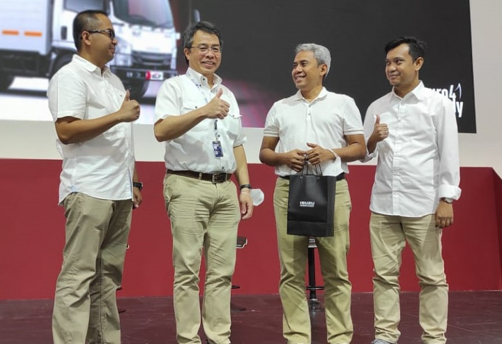 Jamin Ketersediaan Suku cadang Indonesia Timur, Isuzu Resmikan Part Depo