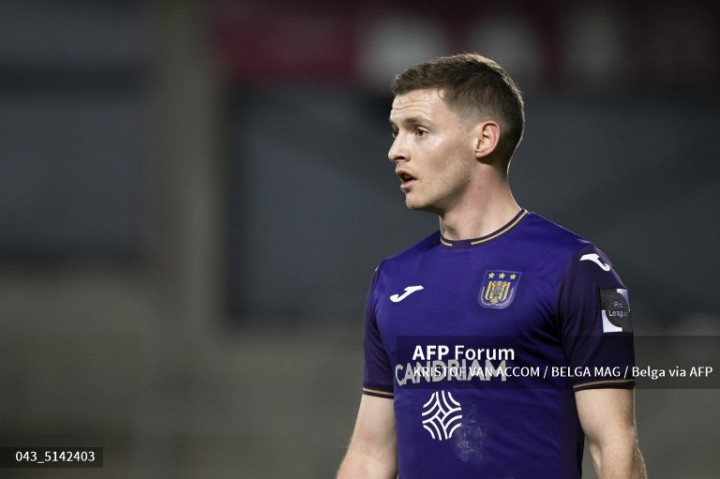 Manchester City Dapatkan Bek Spanyol