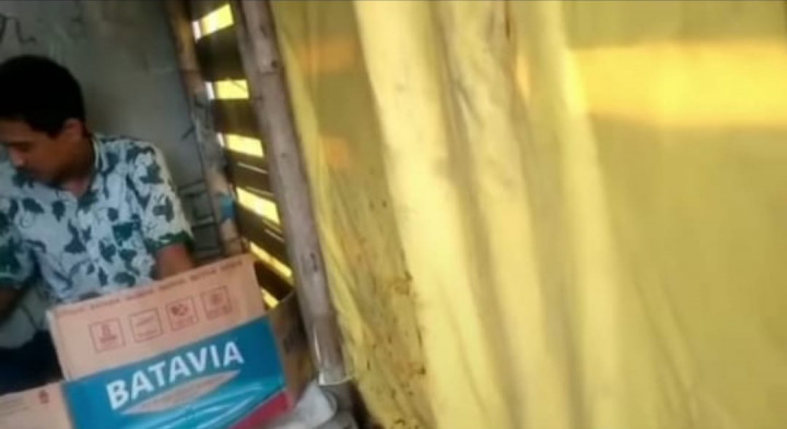 Seorang Pria di Pasar Kemis Tangerang Dipasung di Gubuk