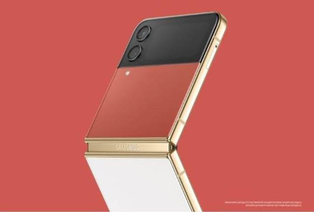 Terbatas, Galaxy Z Flip4 5G Indonesia Bespoke Edition dengan Aksesori IKAT Indonesia