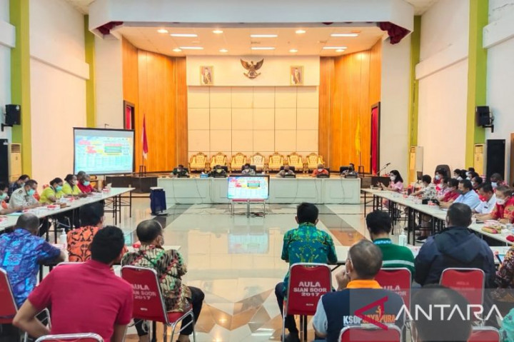 Pemkot Jayapura Terapkan Jam Malam Batasi Aktivitas Masyarakat