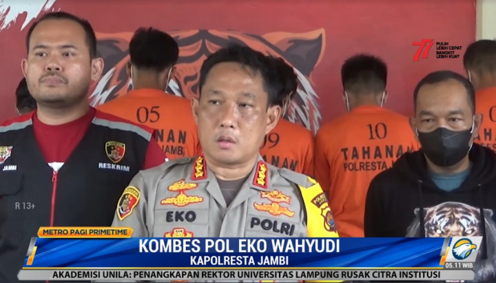 Polisi Gerebek Judi <i>Online</i> Berkedok Warnet, 8 Tersangka Ditangkap
