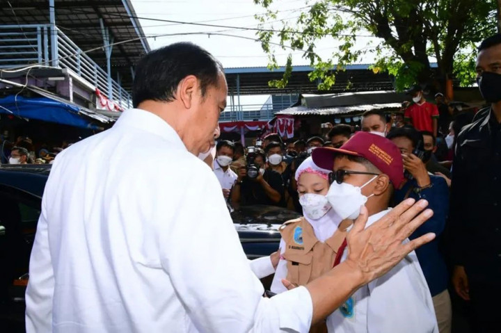 Saat Jokowi dan Iriana Diwawancarai Wartawan Cilik di Surabaya