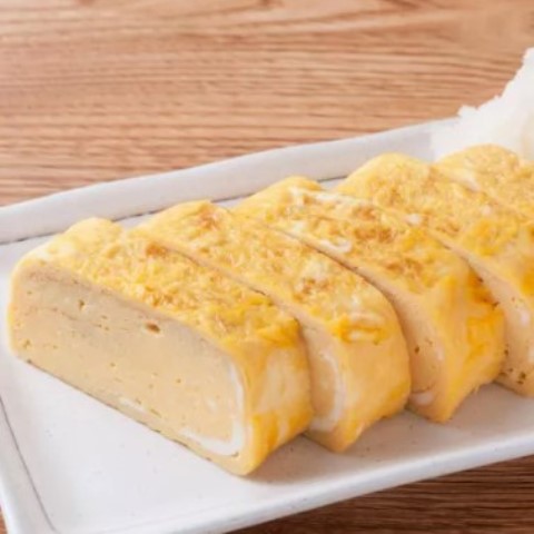 Intip cara buat resep telur Jepang yang lembut, dashimaki tamago. (Foto: Dok. Endeus TV)