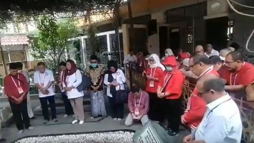 Merperkuat Persatuan Lintas Iman, 70 Pendeta Ziarah ke Makam Gus Dur