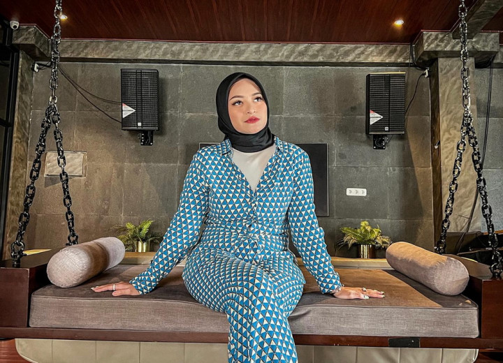 Dapat Banyak Ujian Hidup, Nathalie Holscher Sempat Berniat Buka Hijab