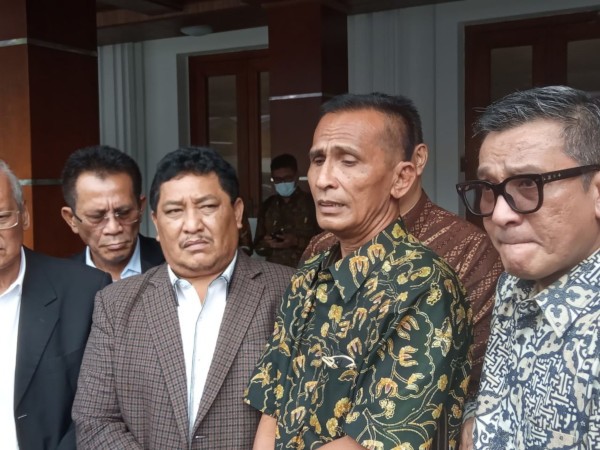 Ayah Brigadir J Siap Wakilkan Wisuda Brigadir J Besok Ayah Brigadir J Siap Wakilkan Wisuda Brigadir J Besok