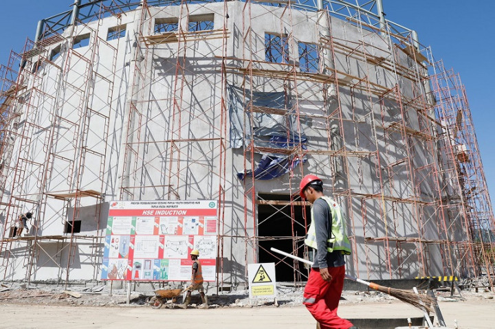 Progres Pembangunan Gedung Papua Youth Creative Hub 73%