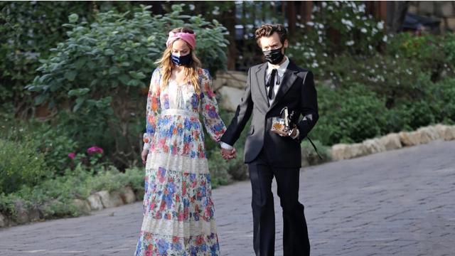 Olivia Wilde Tanggapi Hujatan karena Pacari Harry Styles