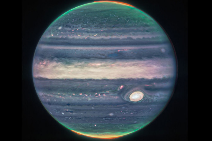 Wow! Teleskop James Webb Tangkap Gambar Jupiter yang Menakjubkan