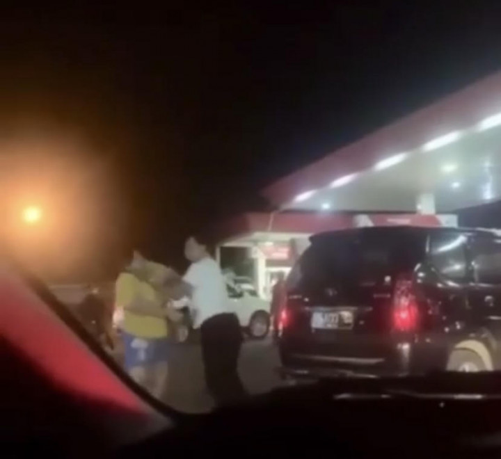 Viral, Anggota DPRD Kota Palembang Aniaya Wanita di SPBU