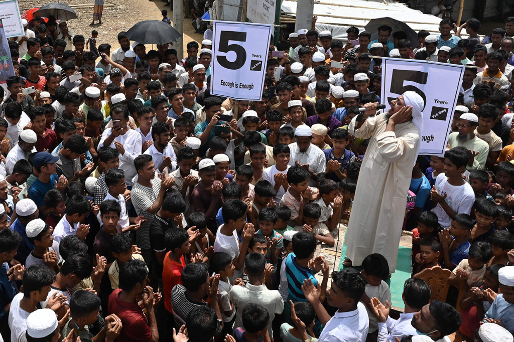 Pengungsi Rohingya Gelar Unjuk Rasa Hari Peringatan Genosida Kelima