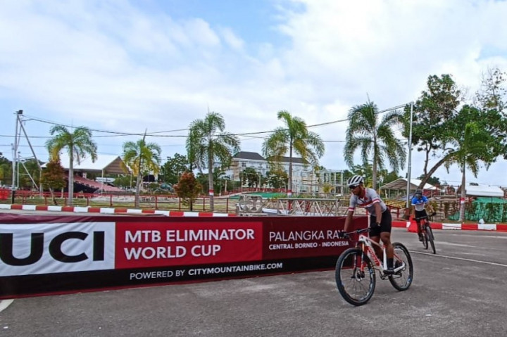 Penjelasan Maraknya Poster Puan Maharani Jelang Kejuaraan Dunia Balap Sepeda di Palangkaraya