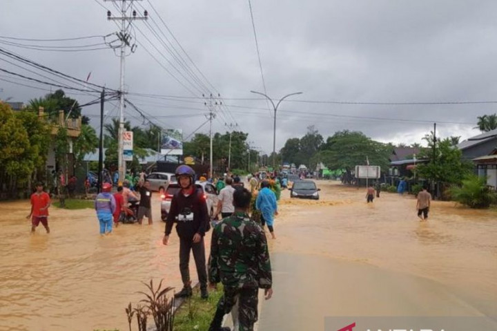 Kota Singkawang Terendam Banjir Usai Hujan Deras