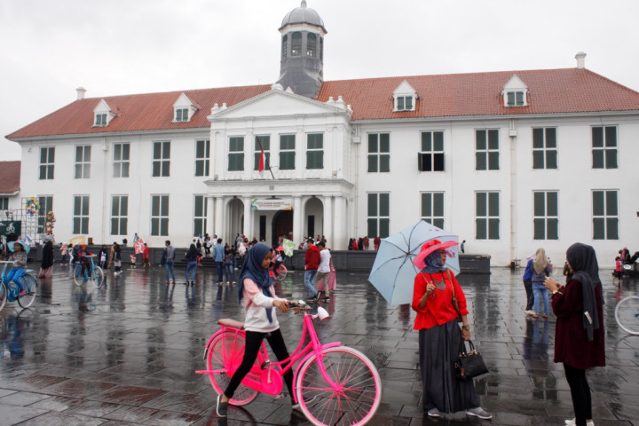 DKI Sebut Butuh Puluhan Miliar Sulap Kota Tua Jadi Zona Emisi Rendah DKI Sebut Butuh Puluhan Miliar Sulap Kota Tua Jadi Zona Emisi Rendah