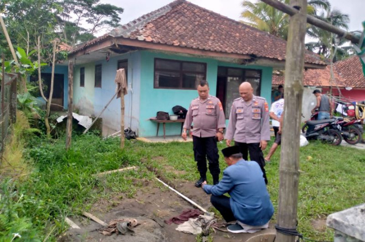 Populer Daerah: Semburan Gas di Tasikmalaya Hingga Kapal Nelayan Terbalik