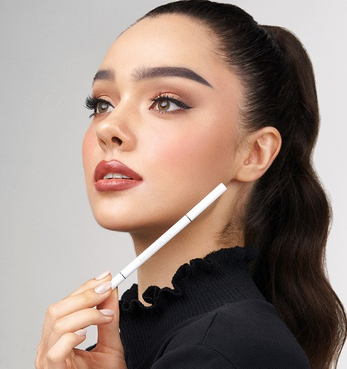 4 Warna Pensil Alis Buttonscarves Beauty dengan Formula Easy Blending