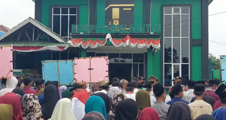 Polemik Amplop Kiai, Ratusan Santri di Banten Desak Suharso Dicopot