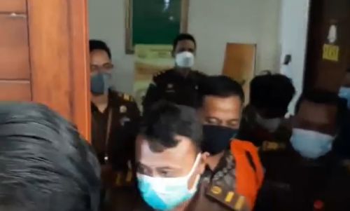 Korupsi Dana Desa Kades Di Gresik Dijebloskan Penjara 2370