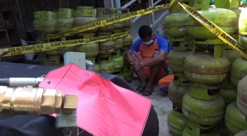 Gudang Elpiji Oplosan di Jombang Digerebek Polisi, Sebulan Untung Rp30 Juta