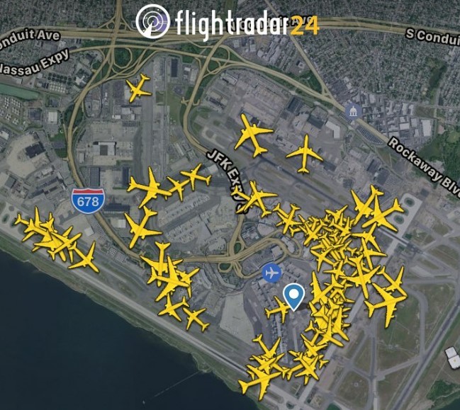 Mengenal Flightradar24, Layanan Informasi Penerbangan <i>Real Time</i>