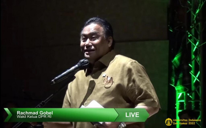 Rachmat Gobel Dorong Santri Tak Cuma Berkontribusi di Bidang Pendidikan Tapi Juga Industri Rachmat Gobel Dorong Santri Tak Cuma Berkontribusi di Bidang Pendidikan Tapi Juga Industri