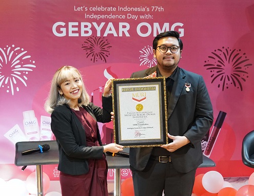 Bagikan Skincare di 1000 Titik Acara, Jenama Lokal Ini Pecahkan Rekor MURI