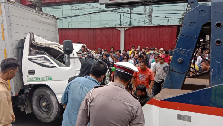 Korban Tewas Kecelakaan Truk di Bekasi Dibawa ke RS Ananda dan RSUD Bekasi