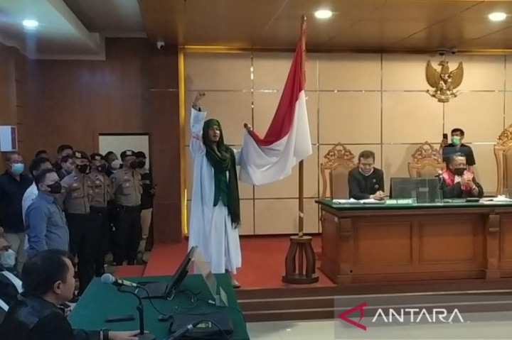 Pengadilan Tinggi Bandung Perintahkan Bahar Smith Dibebaskan dari Tahanan